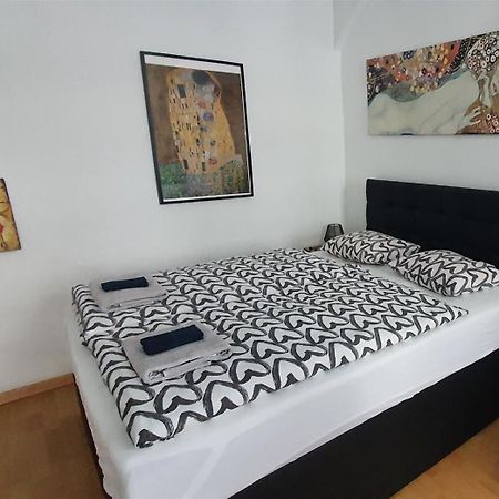 Msq Diana Vienna - 10 Min From City Center - Free Coffee And Tea - High Speed Internet Экстерьер фото